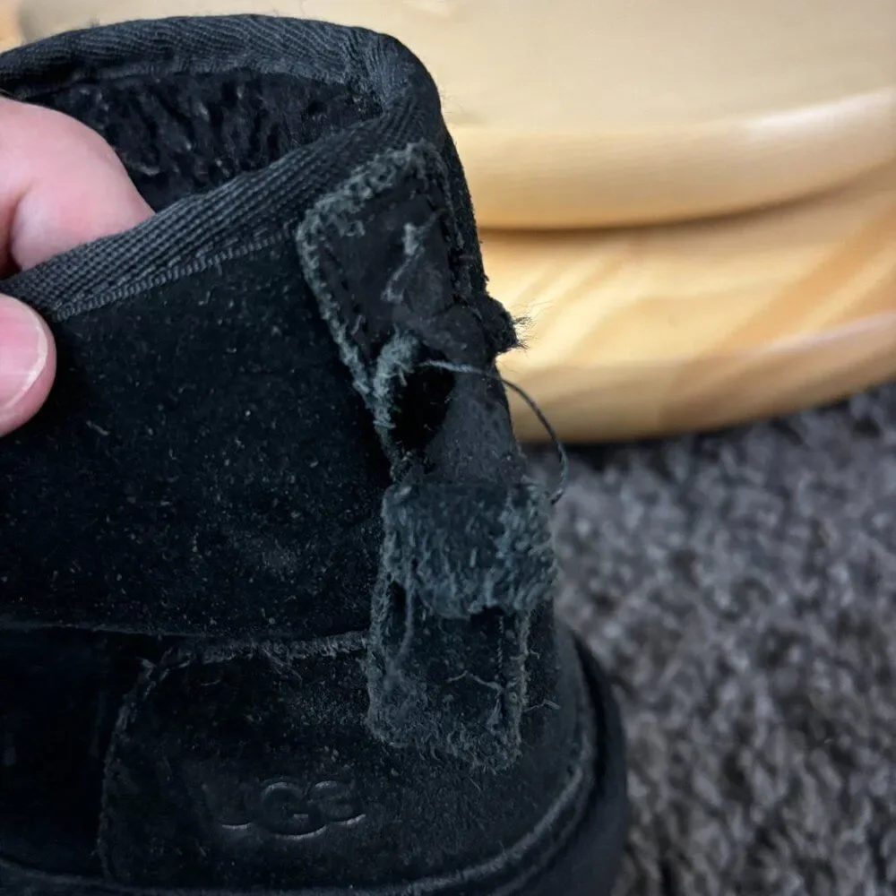 Ugg Neumel Chukka Boots Kids 6 Black Suede Wool Lined Shoe Lace Up Ankle High